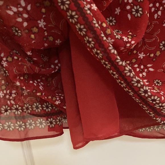 Pretty floral Max Studio loose top, size small - Picture 5 of 8